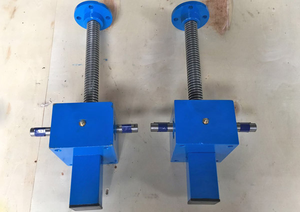 螺旋升降機(jī)